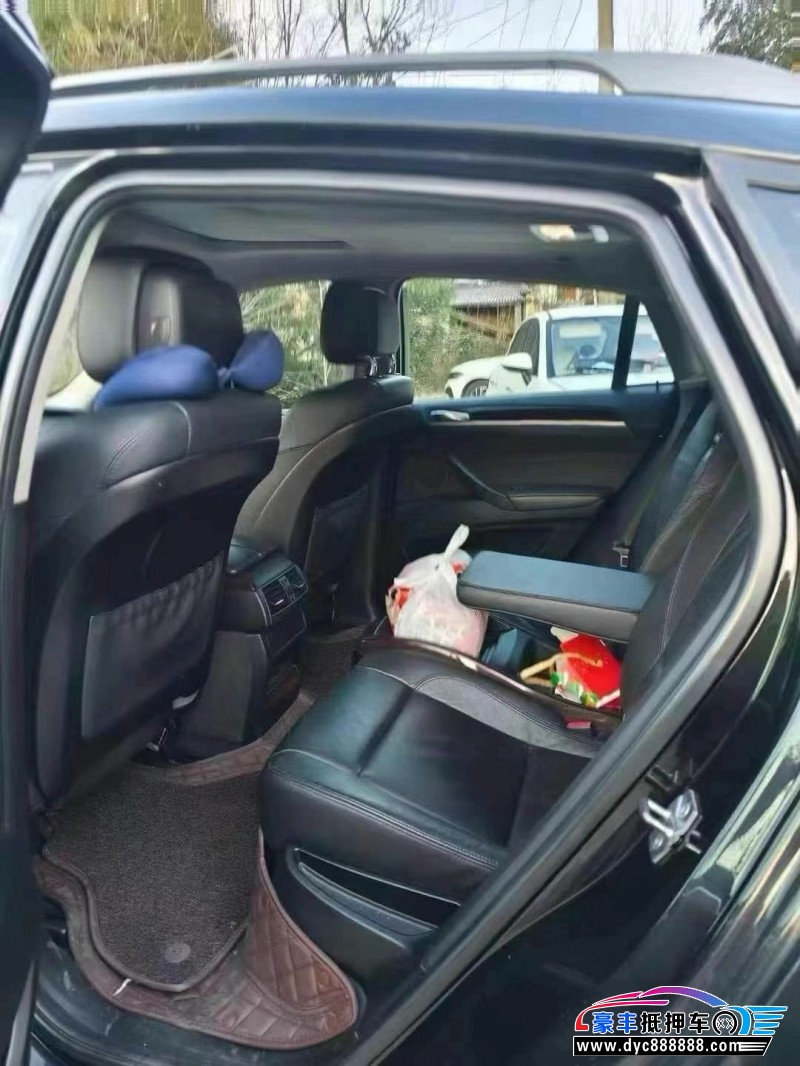 13年宝马X6轿车抵押车出售