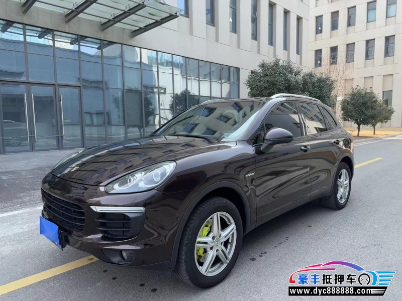 16年保时捷卡宴SUV抵押车出售