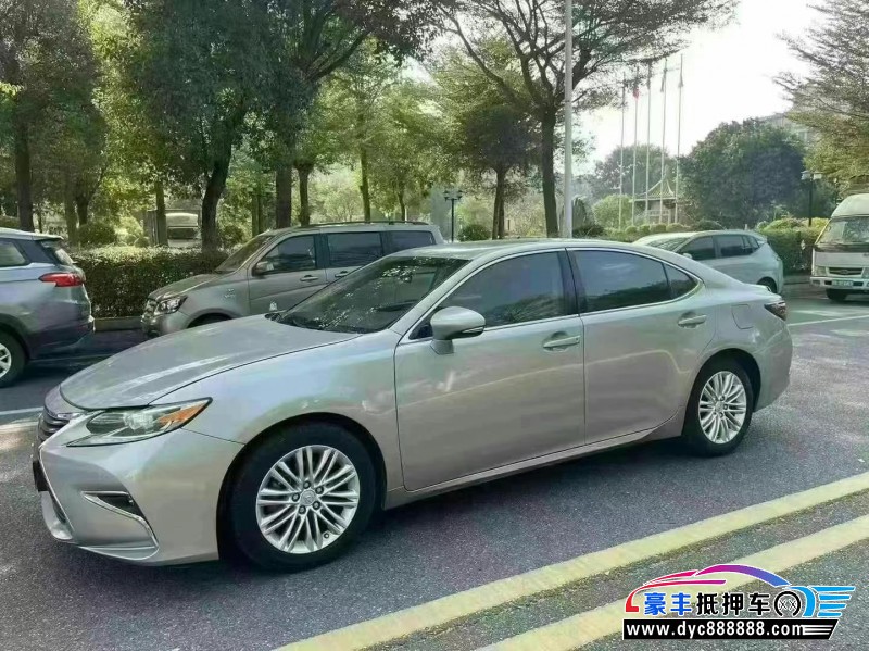 16年雷克萨斯ES轿车抵押车出售