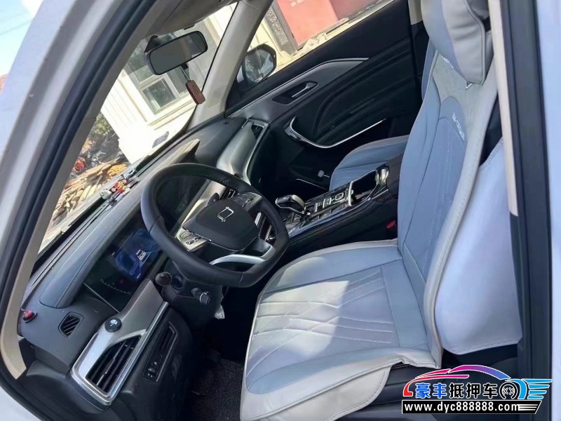 24年奔腾T77轿车抵押车出售