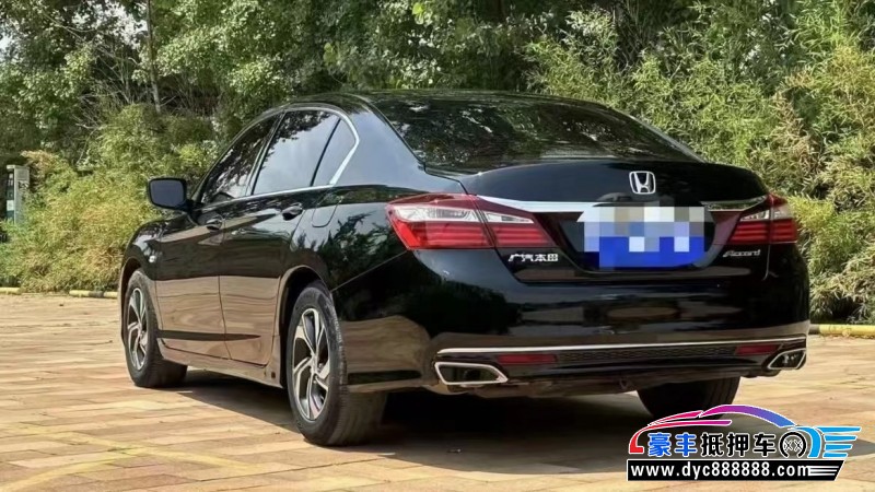 16年本田雅阁轿车抵押车出售