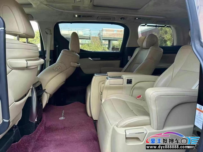 19年丰田埃尔法轿车抵押车出售