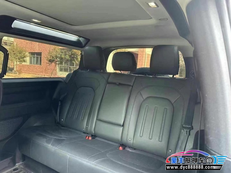 23年路虎卫士轿车抵押车出售