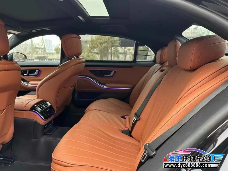 23年奔驰S轿车抵押车出售