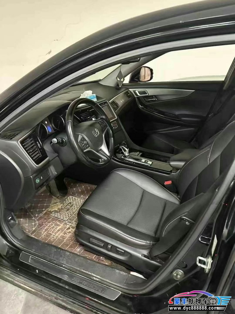 15年本田思铂睿轿车抵押车出售