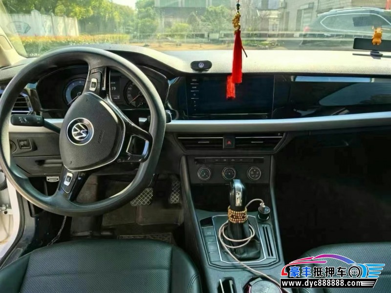 20年大众朗逸轿车抵押车出售