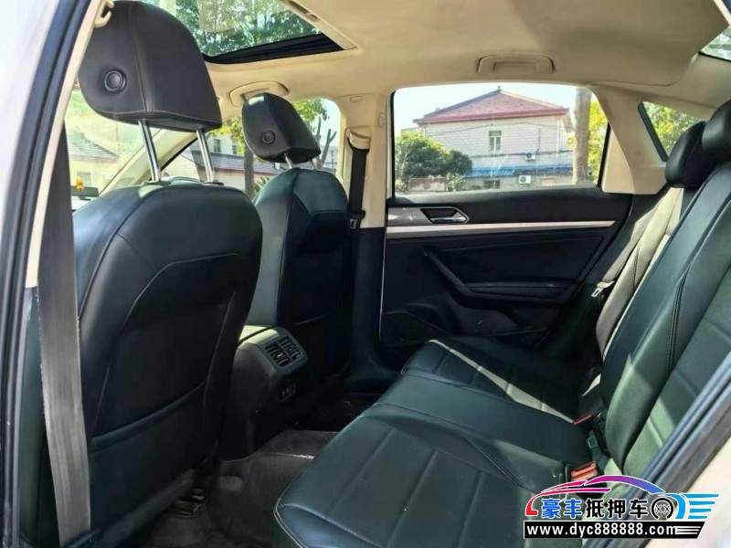 20年大众朗逸轿车抵押车出售