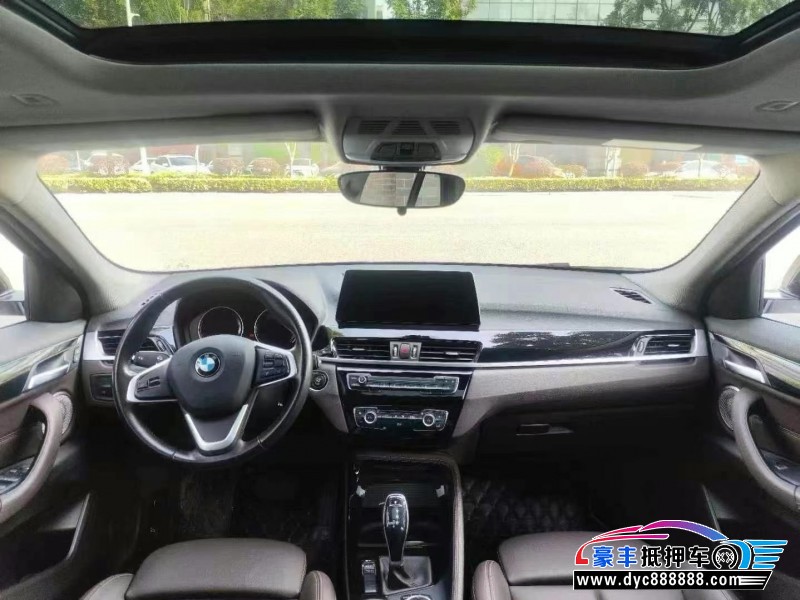 20年宝马X2轿车抵押车出售