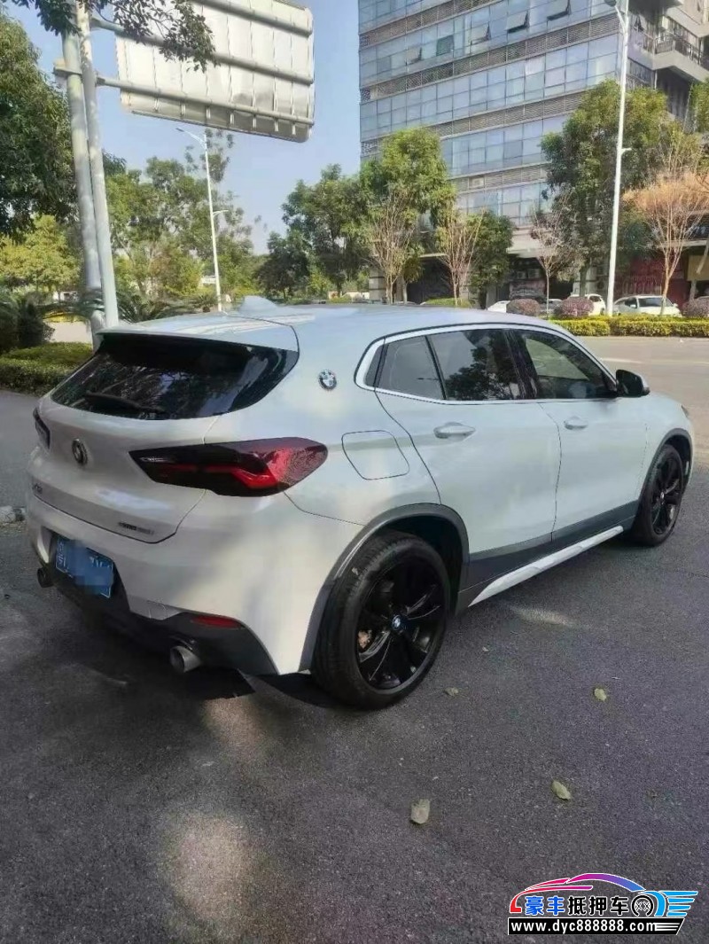 20年宝马X2轿车抵押车出售