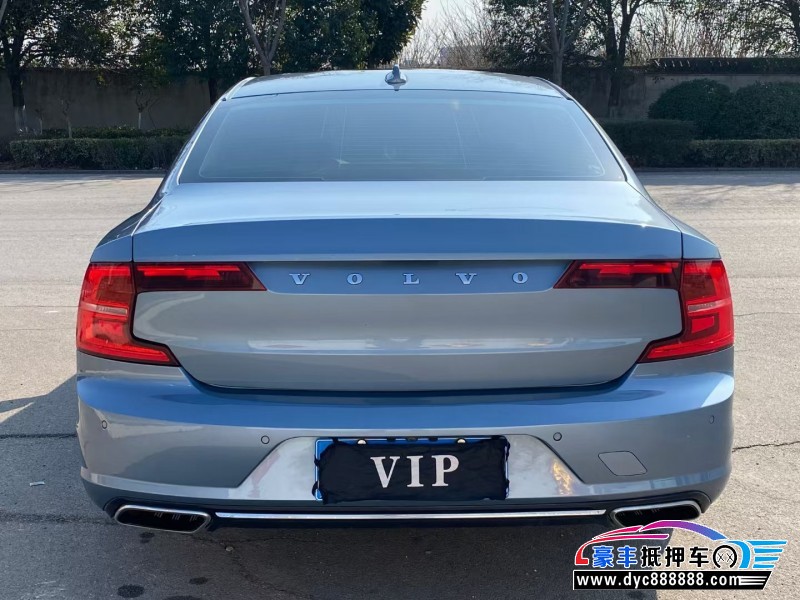18年沃尔沃S90轿车抵押车出售