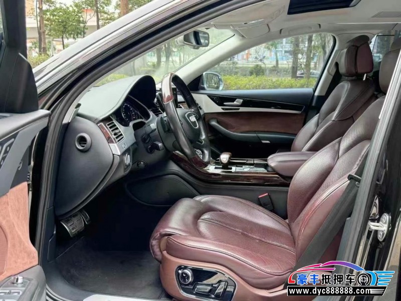 14年奥迪A8L轿车抵押车出售