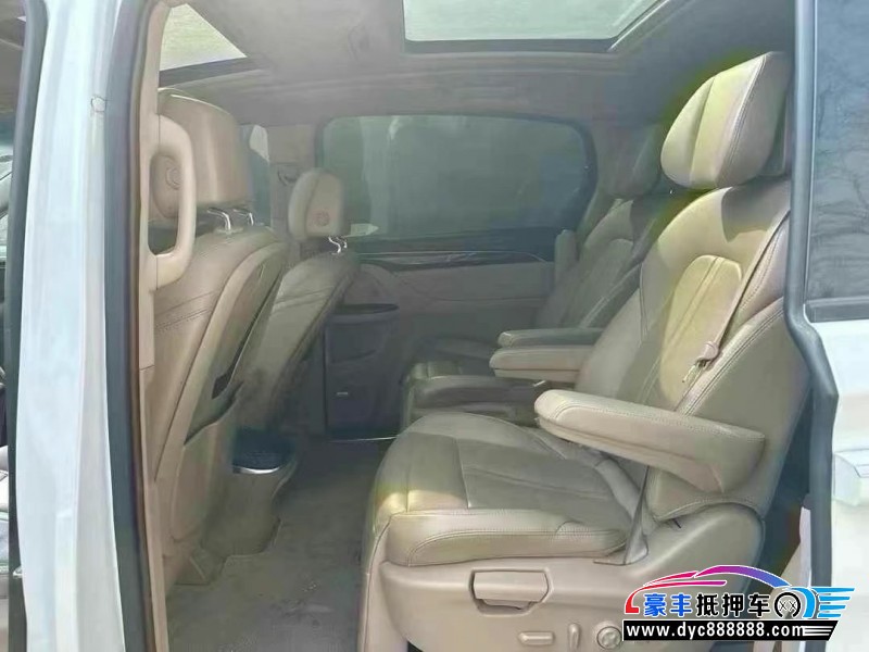 21年别克GL8轿车抵押车出售