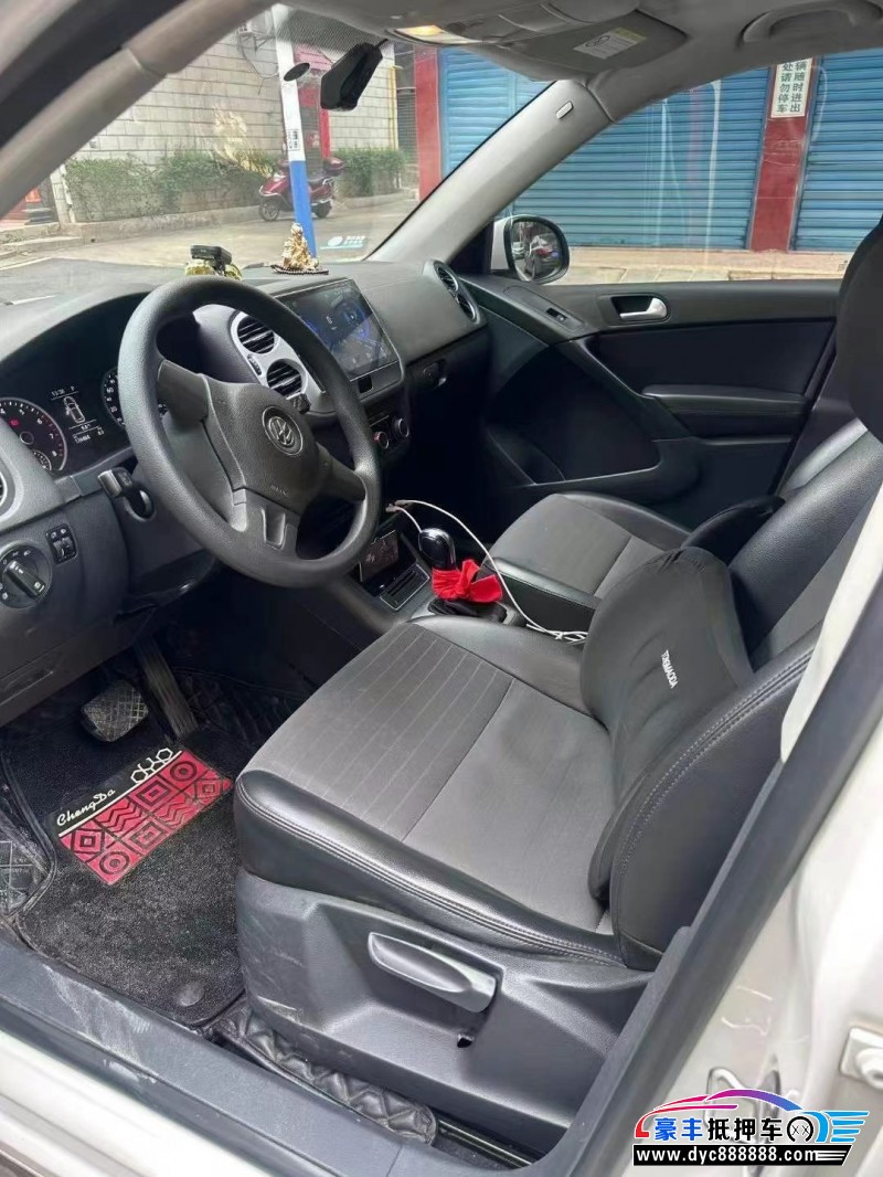 15年大众途观轿车抵押车出售