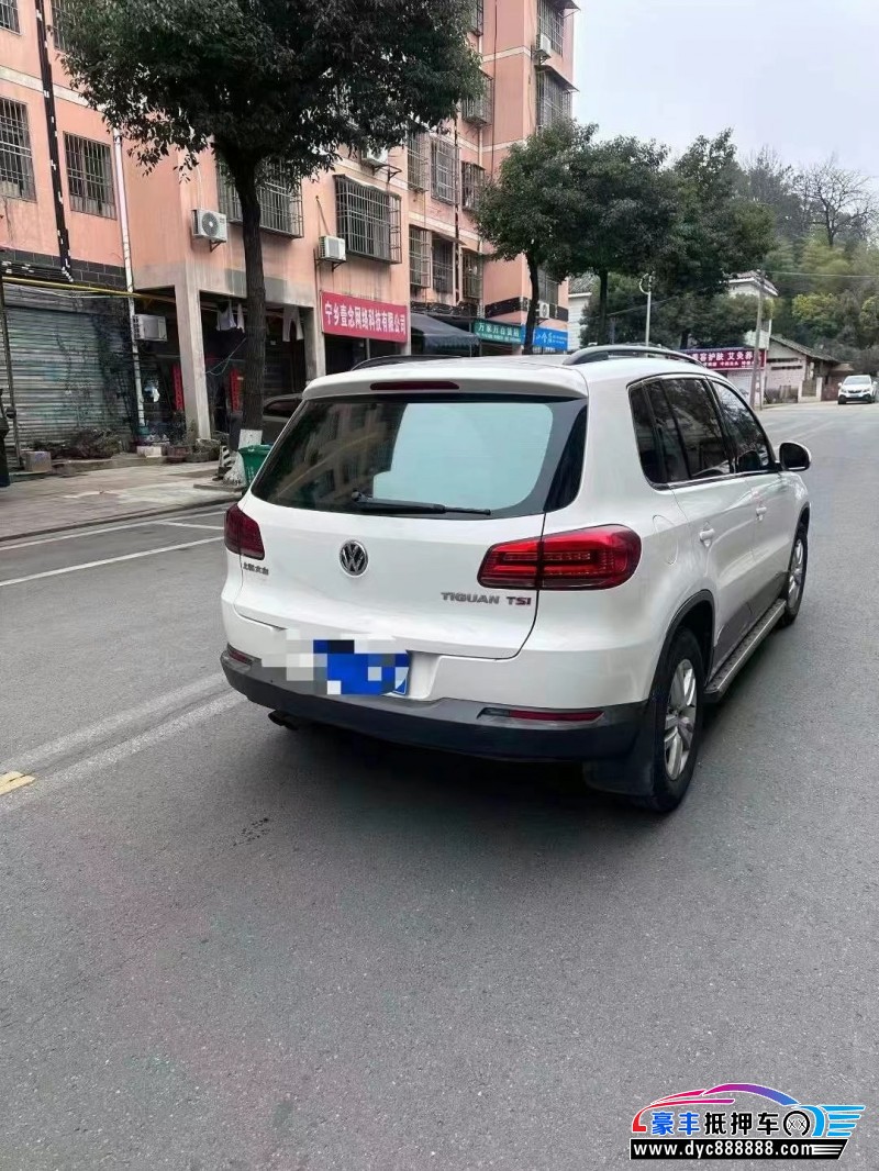 15年大众途观轿车抵押车出售