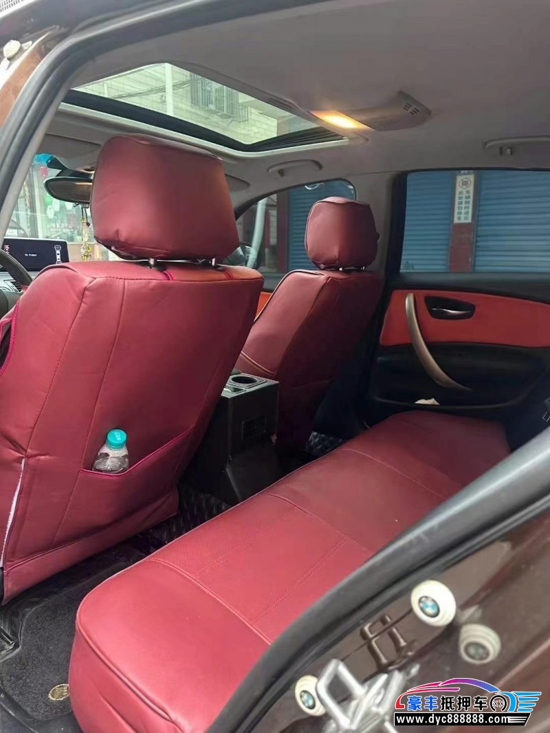 12年宝马1系轿车抵押车出售