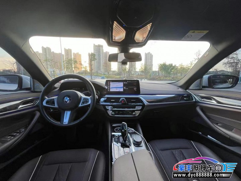 21年宝马5系轿车抵押车出售