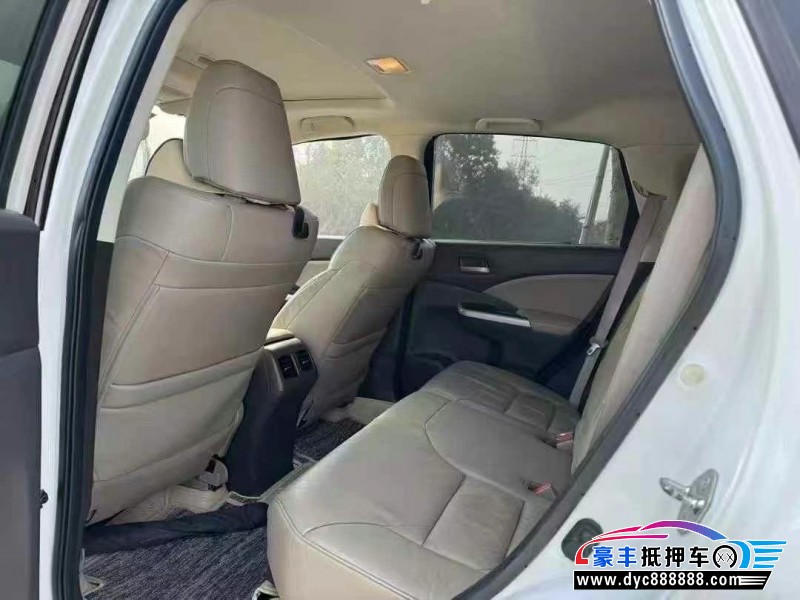 13年本田CR-V轿车抵押车出售