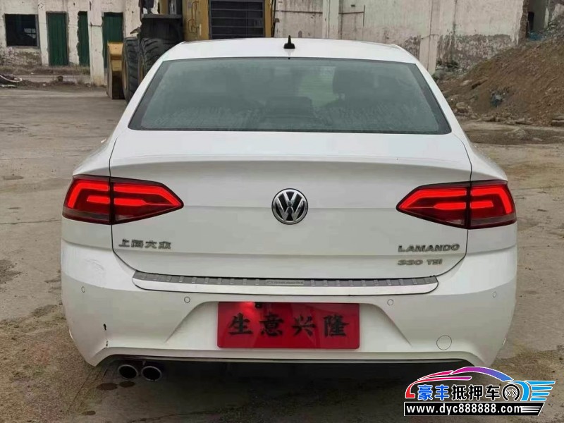 16年大众凌渡轿车抵押车出售