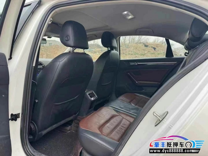 16年大众凌渡轿车抵押车出售