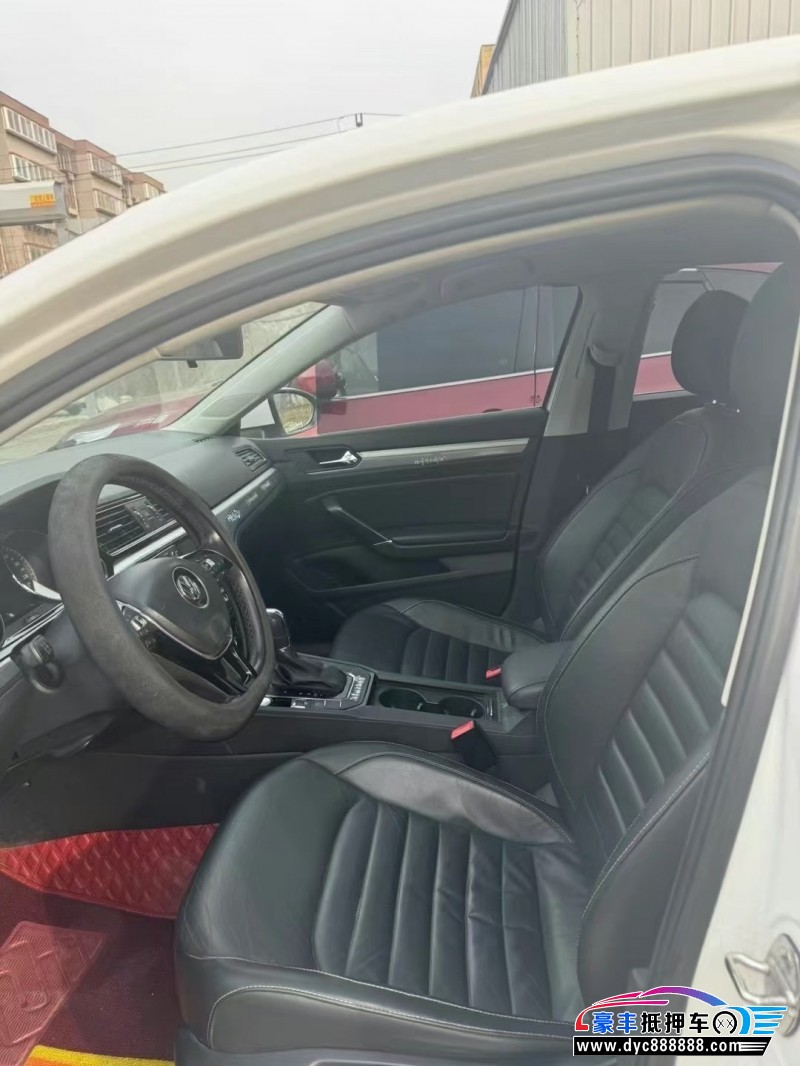 18年大众凌渡轿车抵押车出售