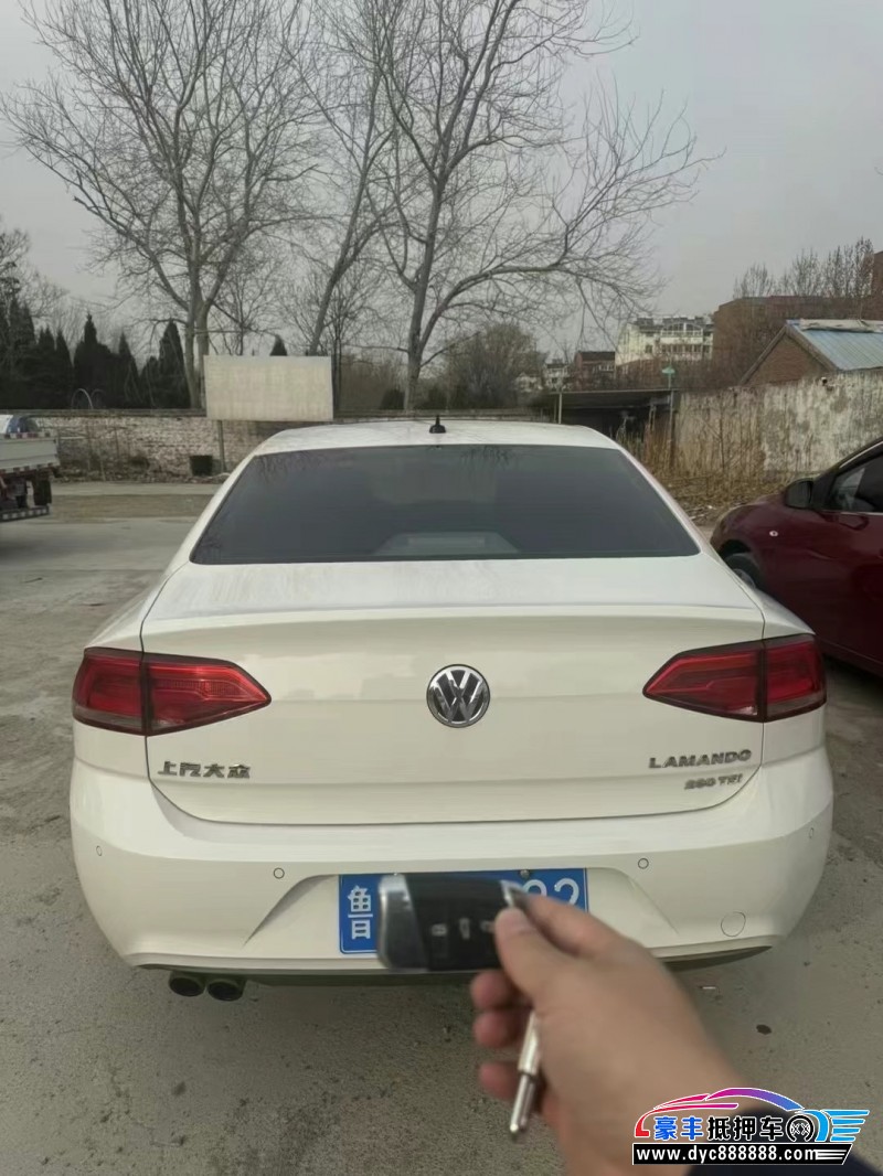 18年大众凌渡轿车抵押车出售