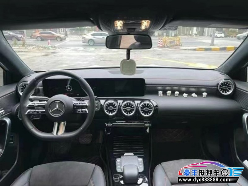 23年奔驰A轿车抵押车出售