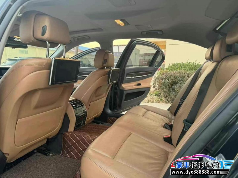 14年宝马7系轿车抵押车出售