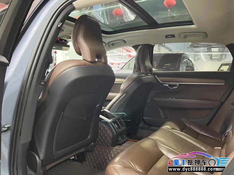 19年沃尔沃S90轿车抵押车出售