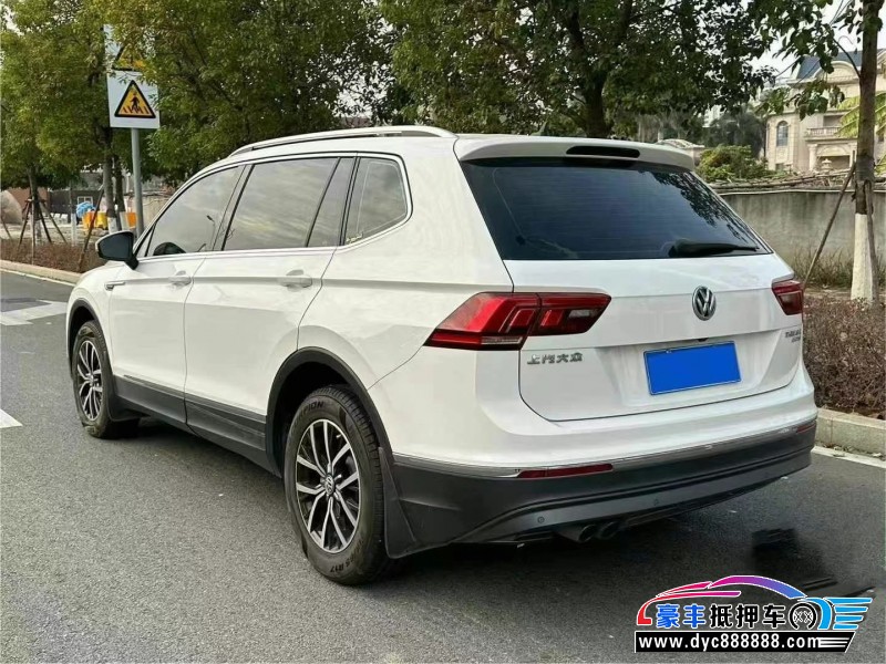 17年大众途观轿车抵押车出售