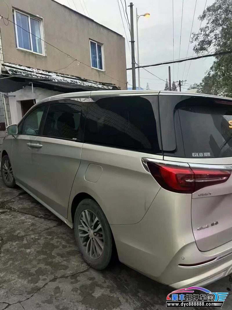 23年别克GL8轿车抵押车出售
