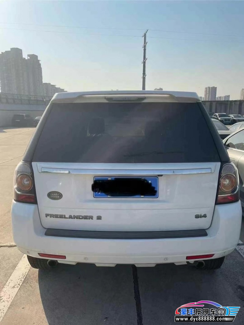 14年路虎神行者轿车抵押车出售