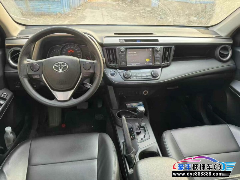18年丰田RAV4轿车抵押车出售