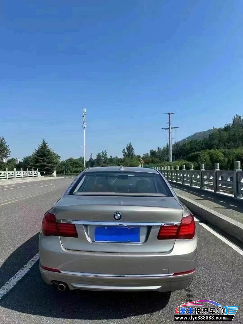 15年宝马7系轿车抵押车出售