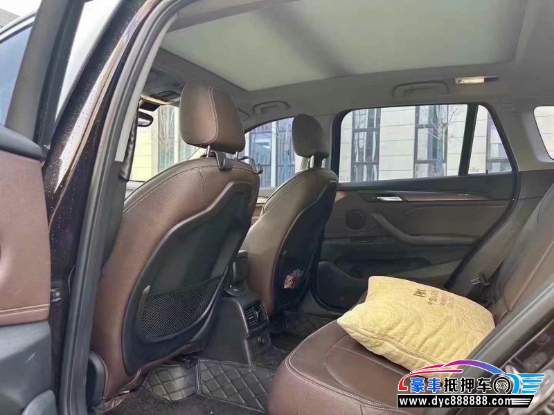 17年宝马X1轿车抵押车出售