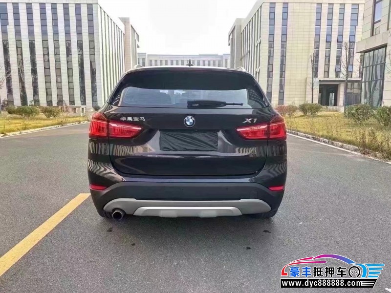 17年宝马X1轿车抵押车出售