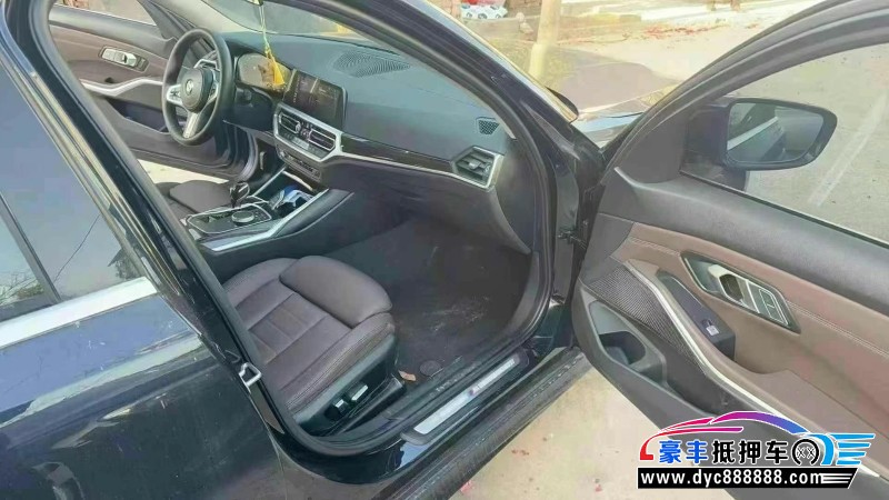 20年宝马3系轿车抵押车出售