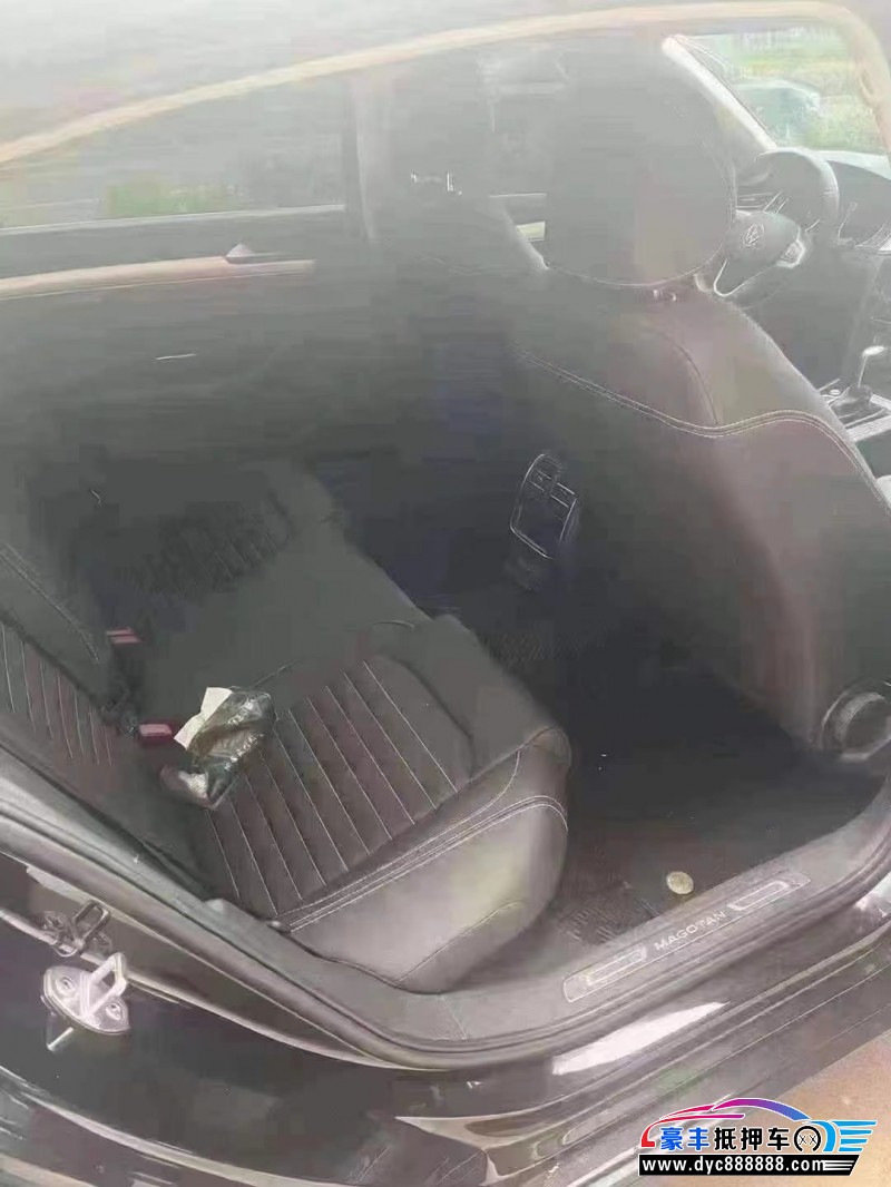 21年大众迈腾轿车抵押车出售