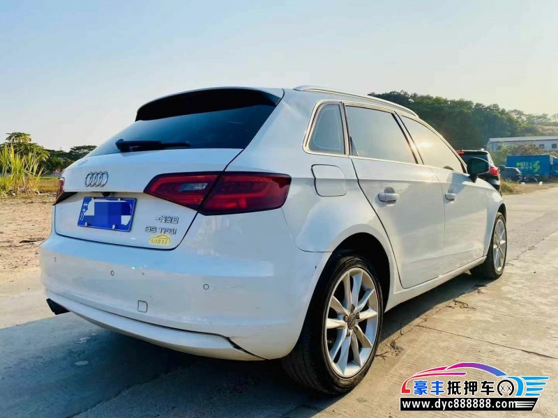 16年奥迪A3轿车抵押车出售