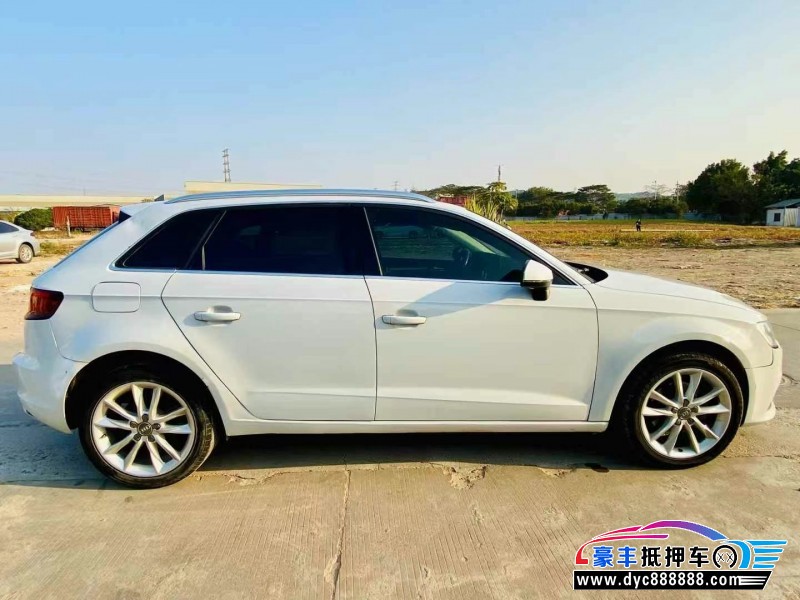 16年奥迪A3轿车抵押车出售