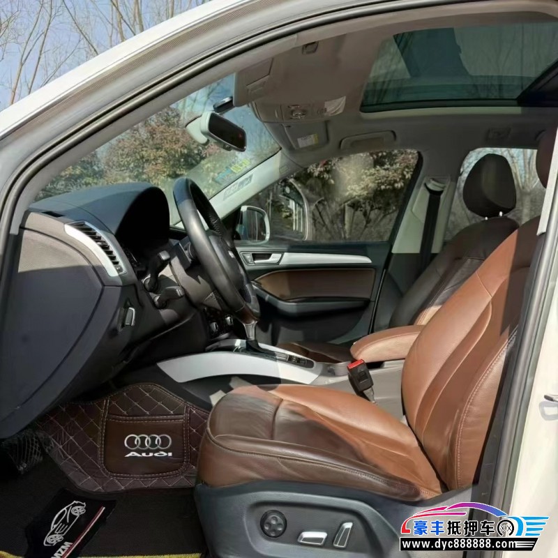 17年奥迪Q5轿车抵押车出售