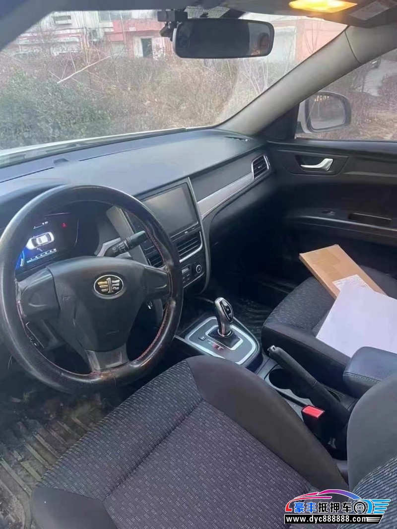 21年奔腾B30轿车抵押车出售