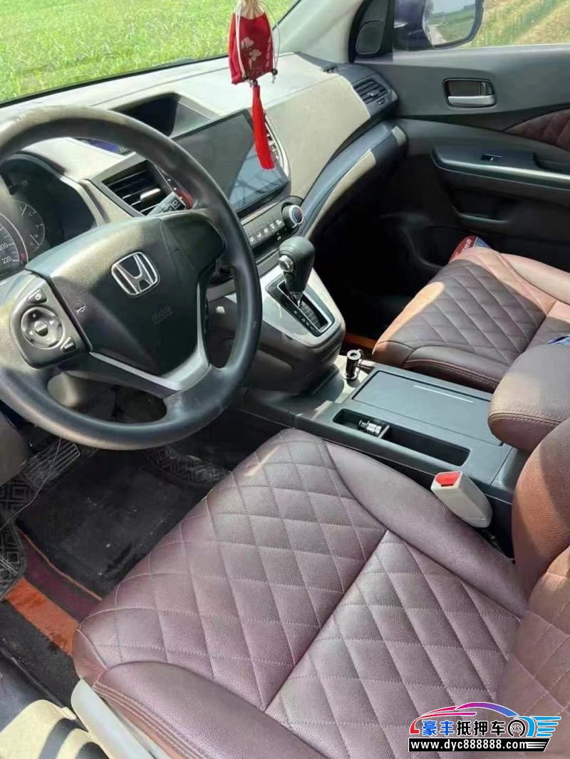 13年本田CR-V轿车抵押车出售