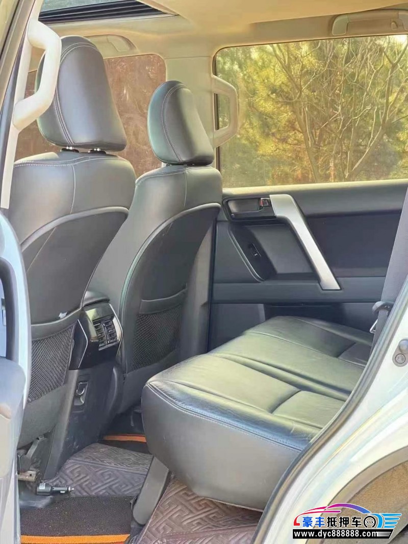 16年丰田普拉多（霸道）轿车抵押车出售