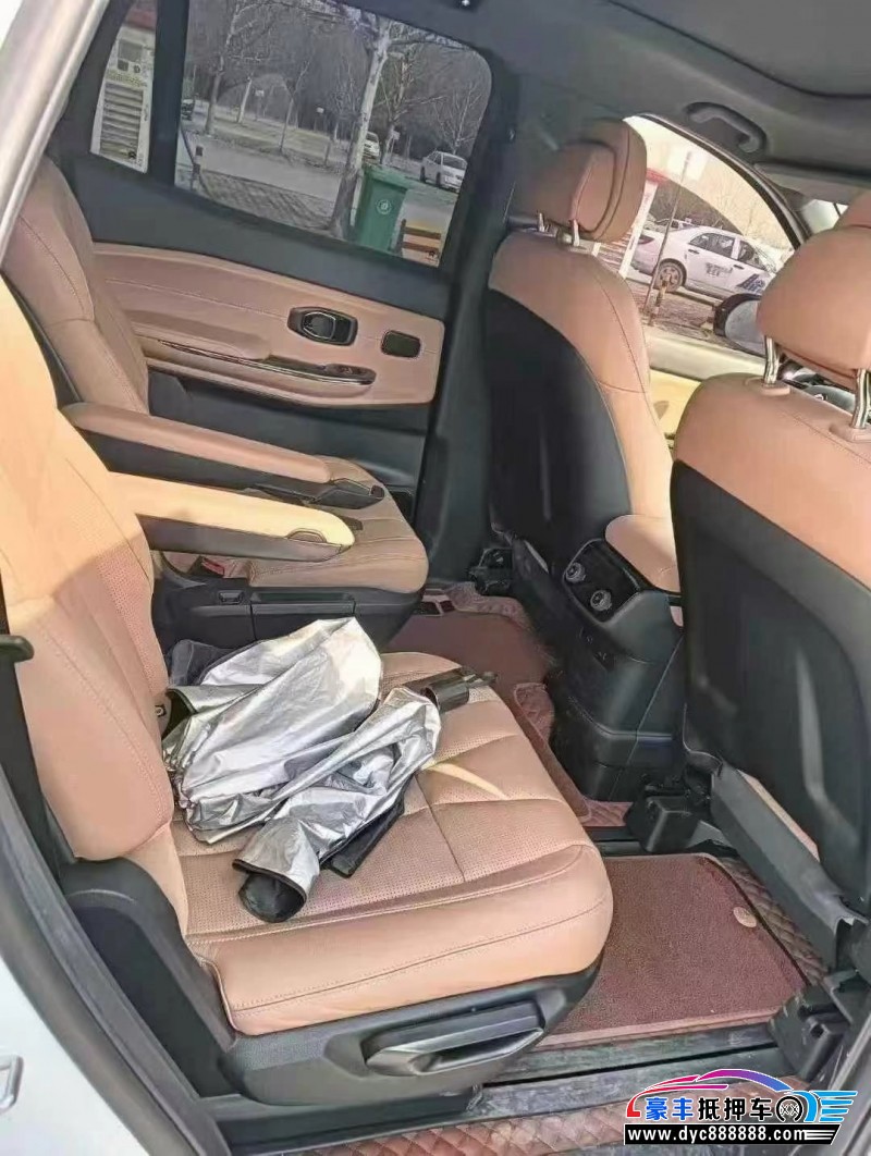 21年蔚来ES8轿车抵押车出售