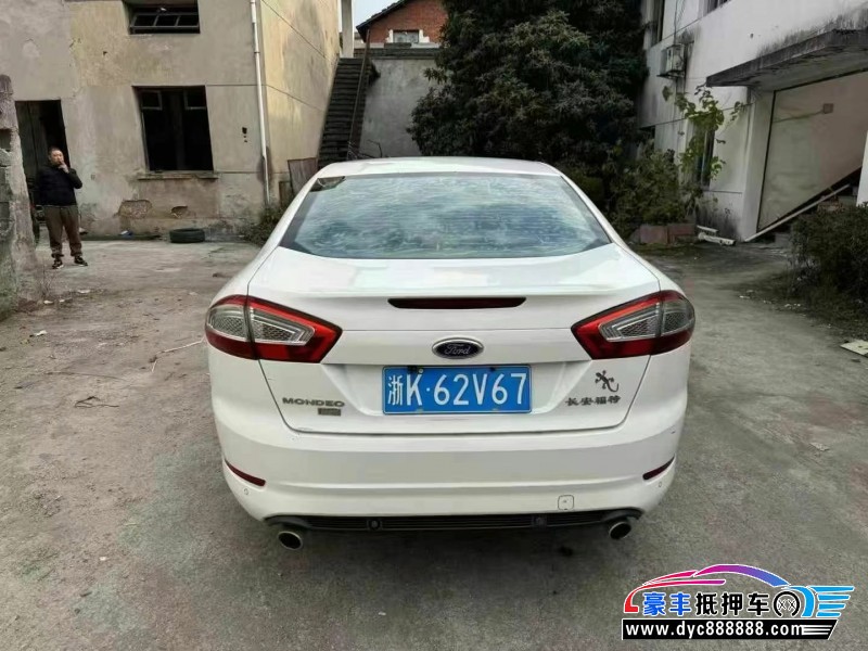13年福特蒙迪欧轿车抵押车出售