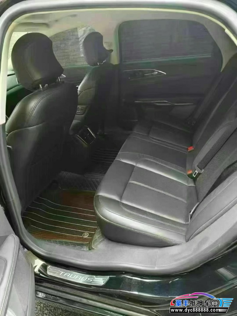 21年福特金牛座轿车抵押车出售