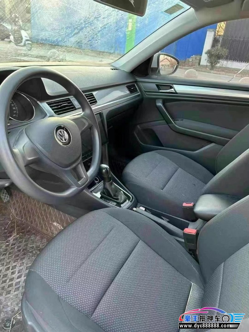 21年大众宝来轿车抵押车出售