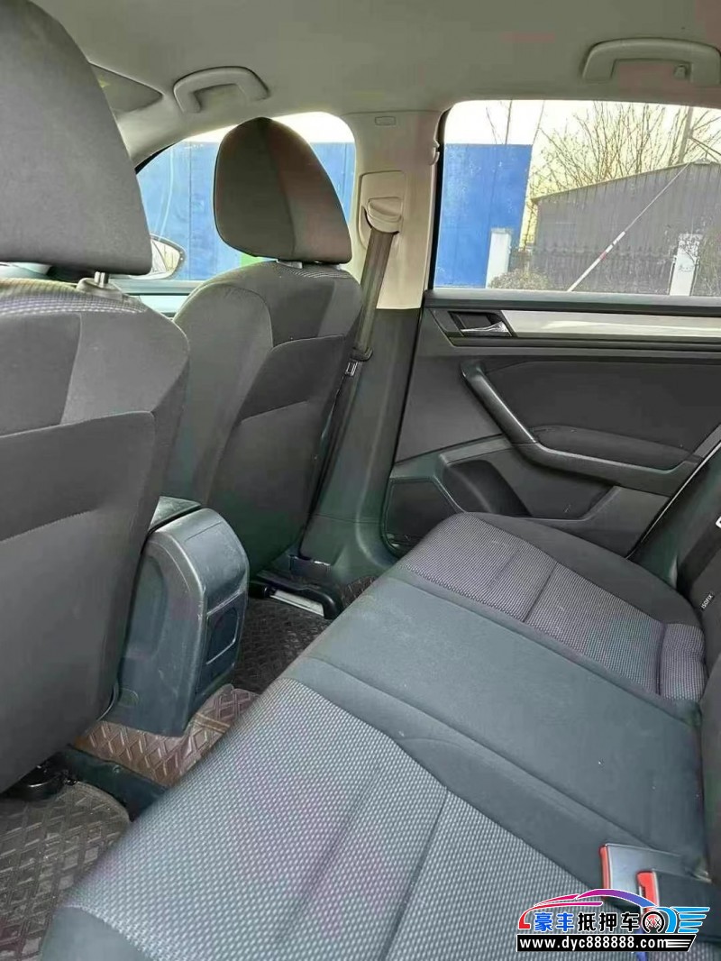 21年大众宝来轿车抵押车出售