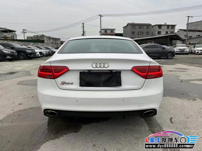 14年奥迪A5轿车抵押车出售