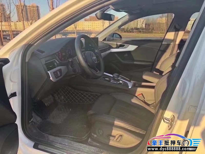 21年奥迪A4L轿车抵押车出售